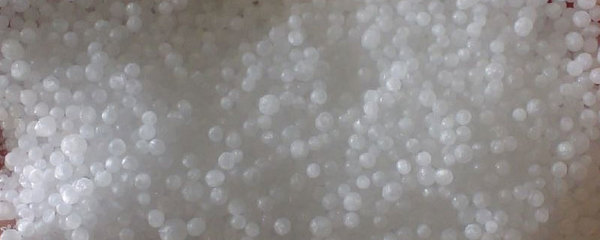 多肽尿素的使用方法 撒施的可行性與注意事項